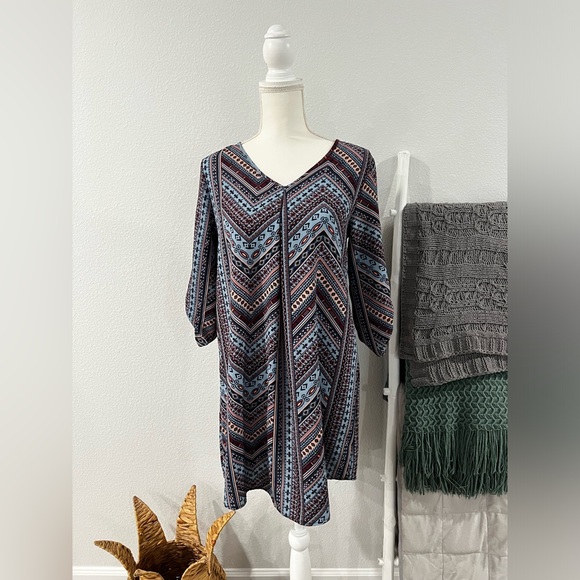 Pink Rose Boho/Tribal V-Neck Dress - Picture 1 of 4